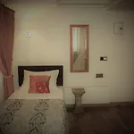 מלון Palm House 17 Oriental 2*